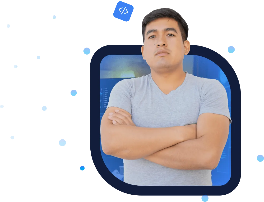 Julio Almiro trabajando en soluciones digitales